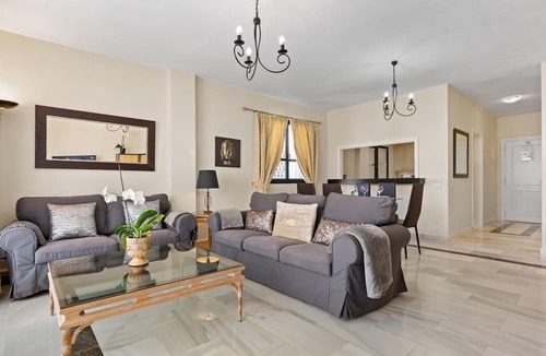 Puerto Banus Apartment | Beachside Puerto Banus Stunning Apartment 312