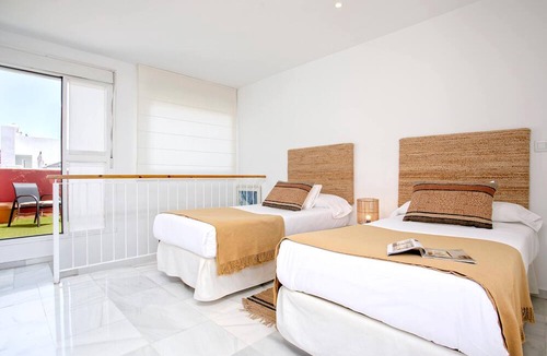 Alfalfa Apartment | Genteel Home Salvador Terrace