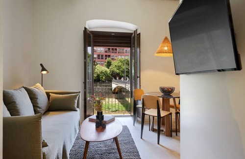 Old Town Apartment | Canvas Apartments & Lofts Girona