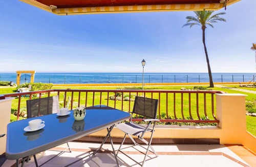 Mijas Apartment | Cubo's Apartamento Lubina Sun & Beach/beachfront/air conditioning/free wifi