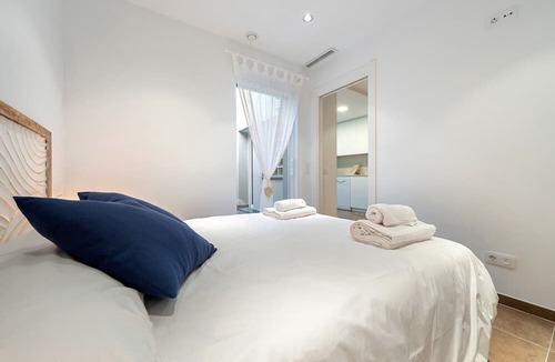 Calafell Apartment | Apartment 'Mabicarent Playa 1' with Private Terrace, Wi-Fi and Air Conditioning