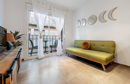Calafell Apartment | Apartment 'Mabicarent Playa 2' with Private Terrace, Wi-Fi and Air Conditioning