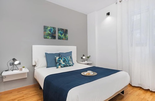 el Camp d'en Grassot i Gracia Nova Apartment | Charming 2-Bedroom Apartment in the Heart of Gràcia – Ideal for 4 Guests