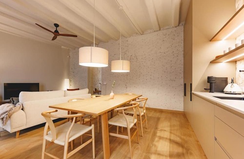 Barri Vell Apartment | Bravissimo Estudi Verd; Spacious 3-bedroom apartment in the Historic Centre