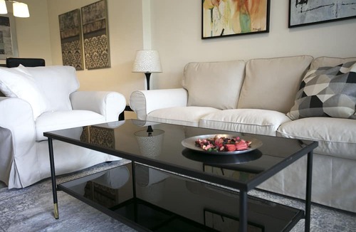 Marbella Apartment | Cozy apartment 10 minutes walk from Puerto Banus. Swimming pool. Parking
