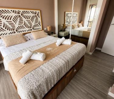 El Faro Apartment | Luna del Faro -Ocean views and Pools by Budha Apartments