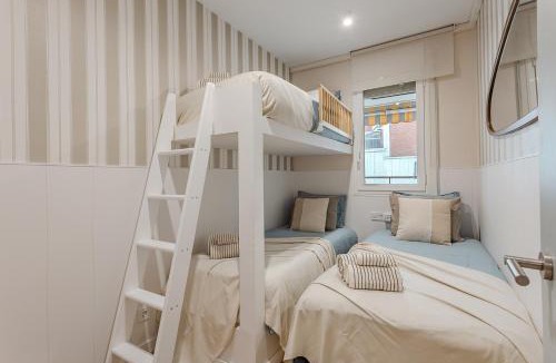 El Poble-sec Apartment | Comfortable and spacious flat in Barcelona