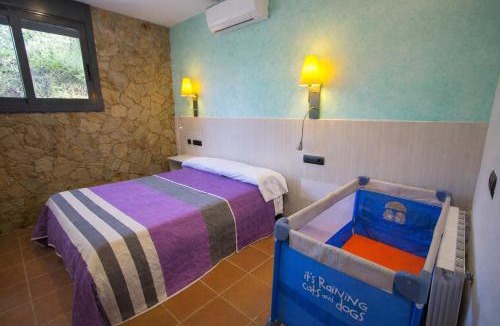 Sils Villa | Catalunya Casas An oasis for up to 26 nature loving guests!