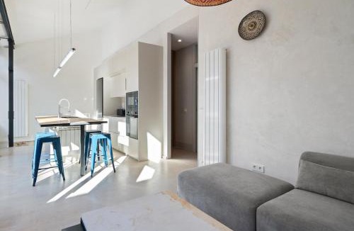 Carabanchel Apartment | New charming apartment with terrace for 4 pax - A-Vicent