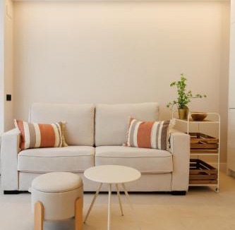 Puerto Banus Apartment | MARBELLA BANUS SUITES - Banús - Medina Garden - Brand New 1BR - 2BA - Bright & Modern - Pool - Steps from Puerto Banús Marina - Walk to El Corte Ing Luxury Shopping Mall