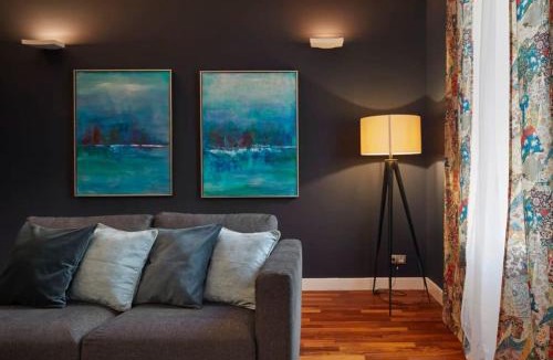 L'Antiga Esquerra de l'Eixample Apartment | The Collection Barcelona - Classy 3BD - 2BTH with private patio in Eixample