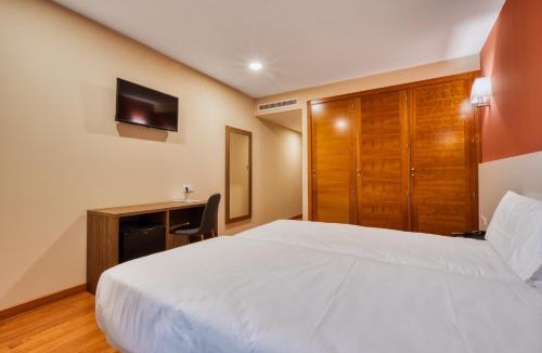 Loranca - Nuevo Versalles - Parque Miraflores Hotel | Checkin Madrid Móstoles