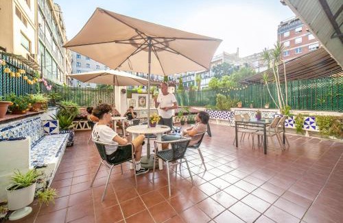 Dreta de l'Eixample Hostel | Fabrizzios Terrace Hostel