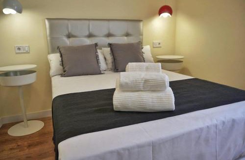 Embajadores House | Good Stay Rooms