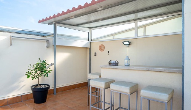 Apartment 'Atico Pepe Y Rosi' with Sea View, Wi-Fi and Air Conditioning