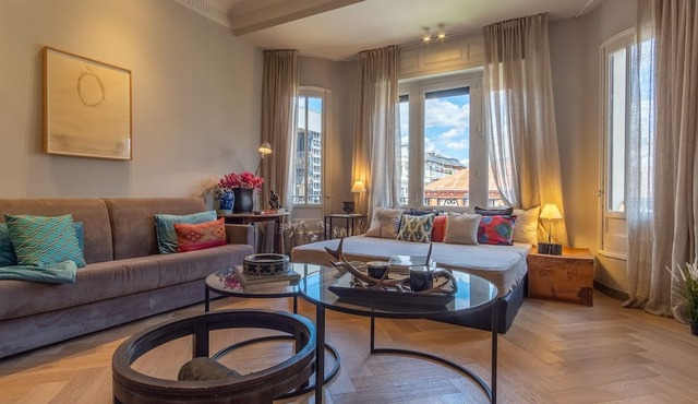 Spacious 3-Bed Apartment in Salamanca, Madrid