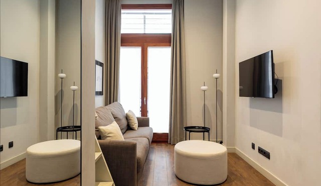 Uma Suites Barceloneta Beach
