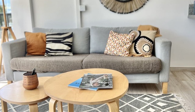 31 - Flat near the beach 800 m away from Puerto Banus