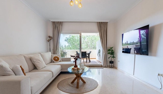 Cosy holiday apartment in Elviria, Marbella