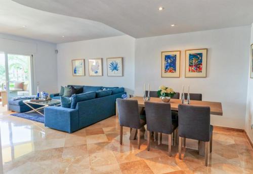 Fabulous apartment in Elviria Hills