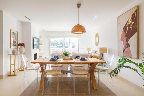 MARBELLA BANUS SUITES - Villa Marina Banús Beach Apartment